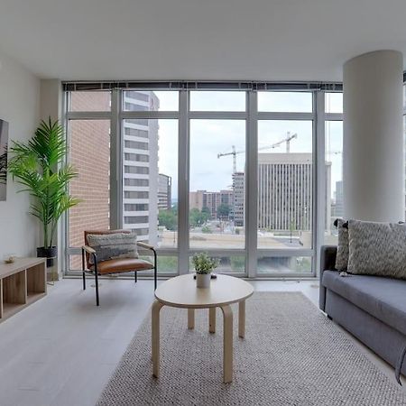 Wonderful 2Br Apartment At Crystal City 阿林顿 外观 照片