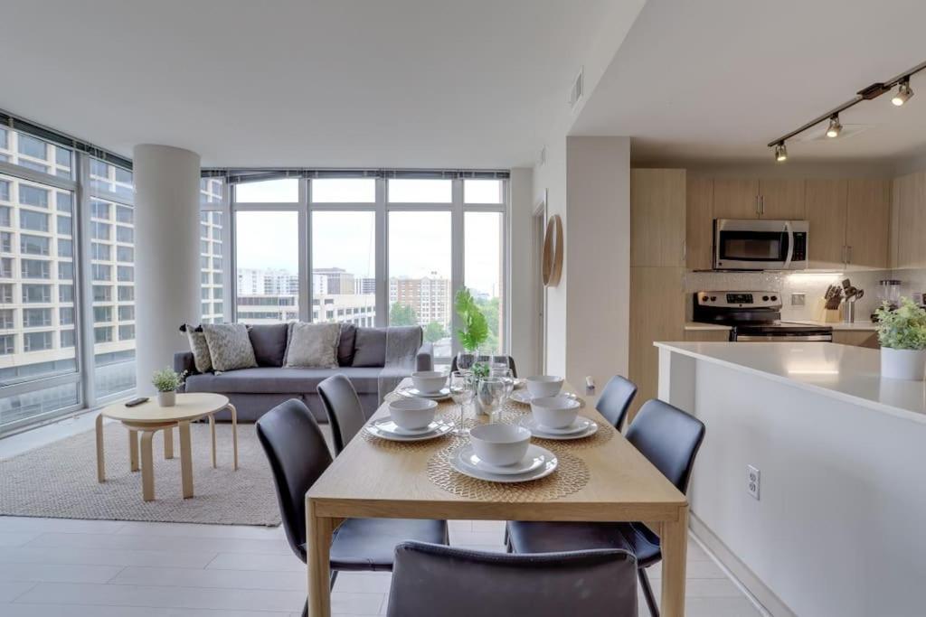 Wonderful 2Br Apartment At Crystal City 阿林顿 外观 照片