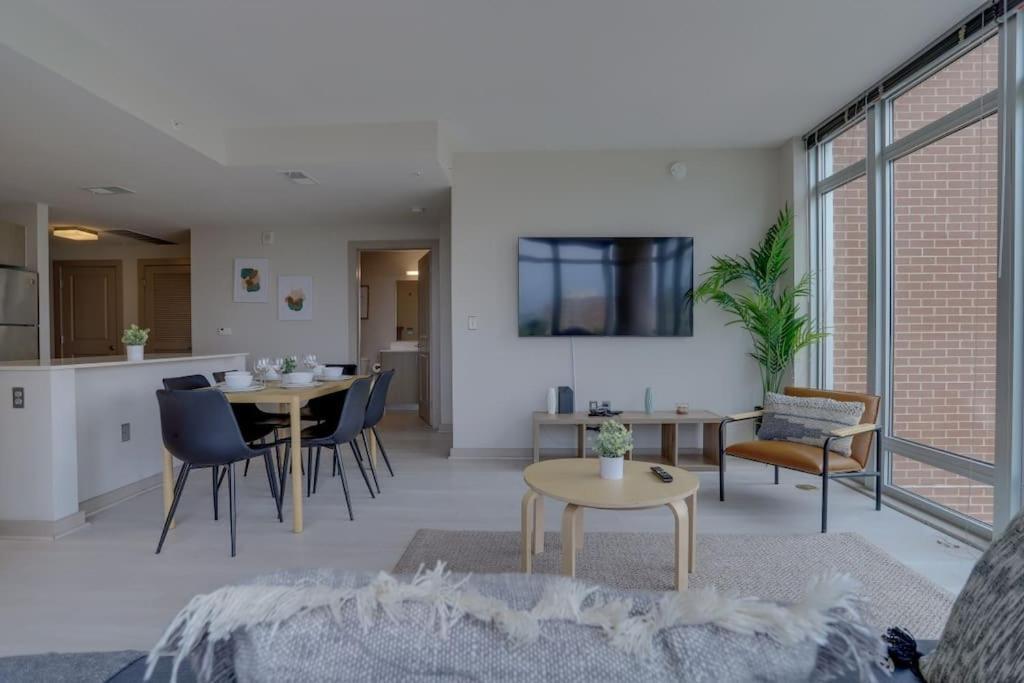 Wonderful 2Br Apartment At Crystal City 阿林顿 外观 照片