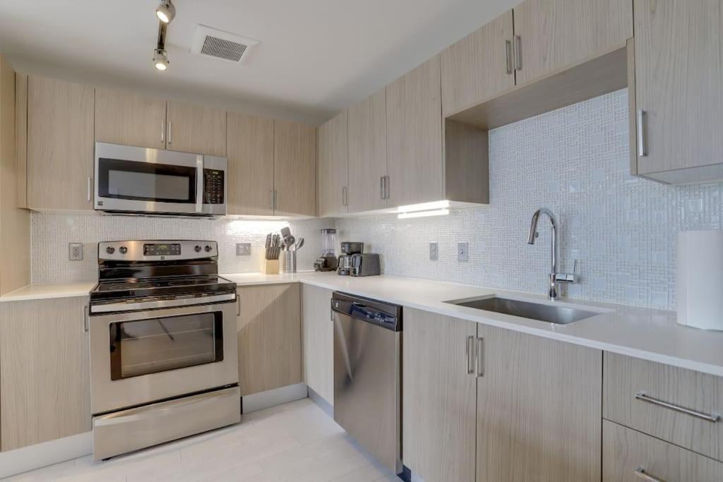 Wonderful 2Br Apartment At Crystal City 阿林顿 外观 照片