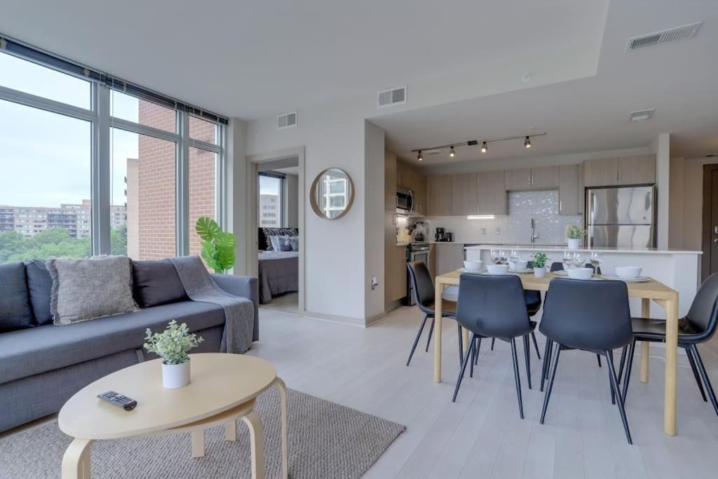 Wonderful 2Br Apartment At Crystal City 阿林顿 外观 照片